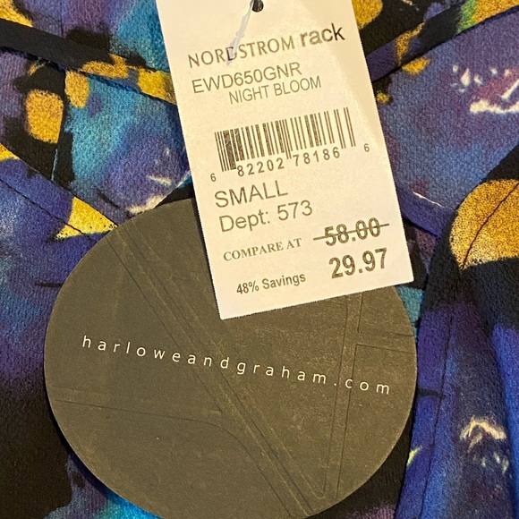 Top - Picture 7 of 11